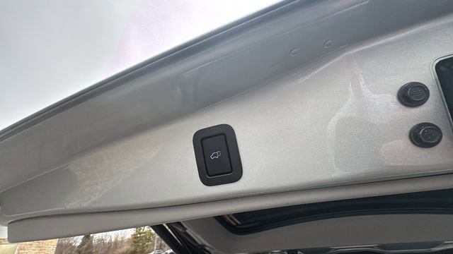 Used 2019 Toyota Highlander XLE w/ Protection Package #3 image 38