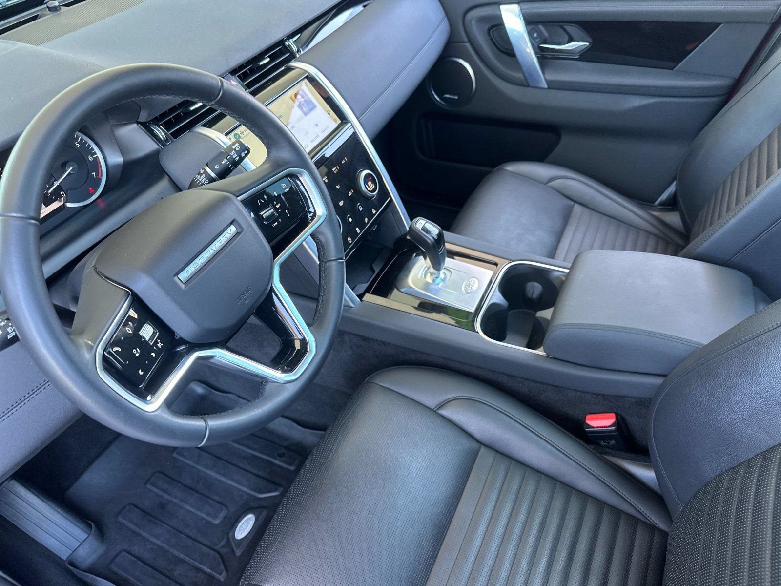 Used 2023 Land Rover Discovery Sport S AWD/4WD image 10