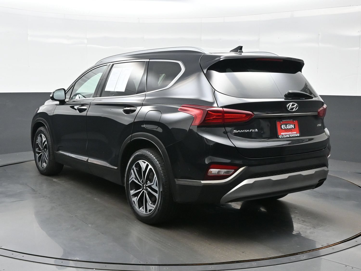 Used 2020 Hyundai Santa Fe Limited FWD image 4