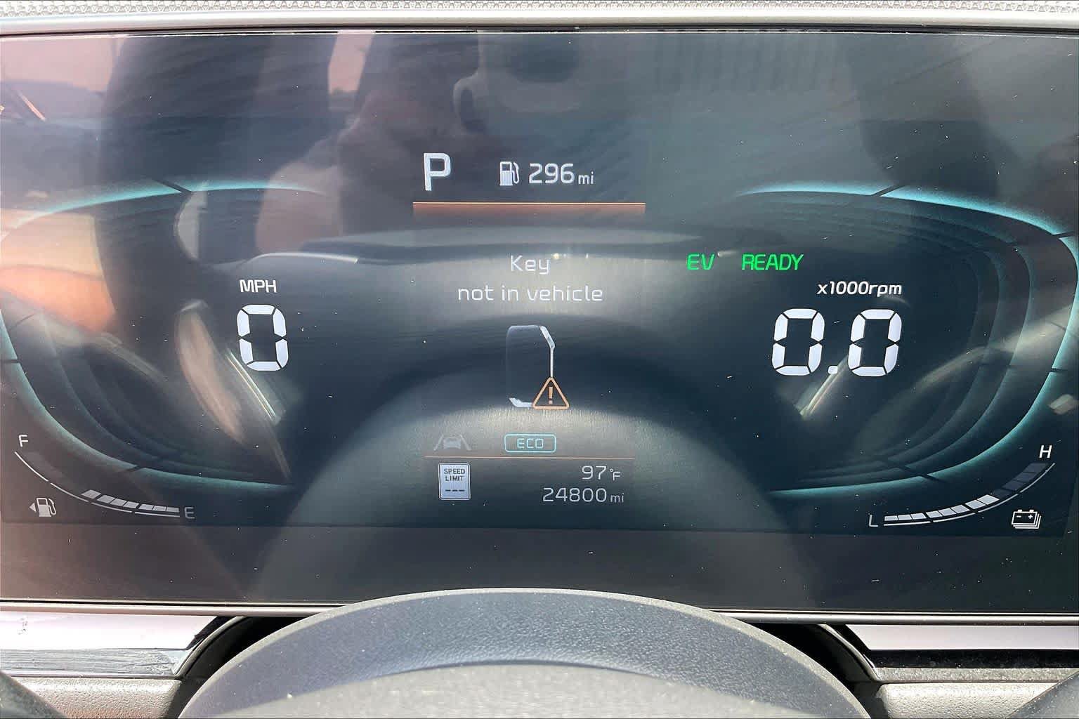 Used 2024 Kia Niro EX FWD image 24