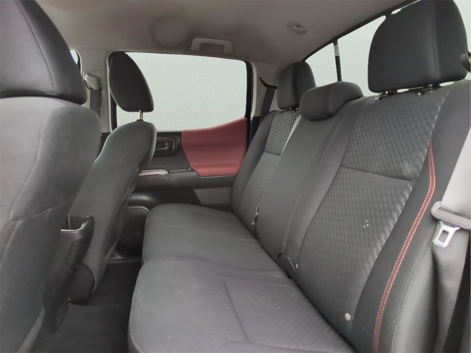 Used 2023 Toyota Tacoma SR5 AWD/4WD image 30