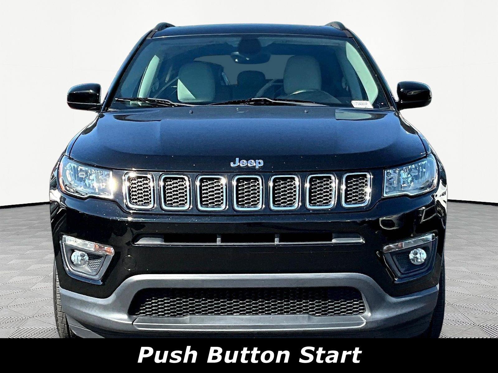 Used 2018 Jeep Compass Latitude w/ Popular Equipment Group FWD image 2