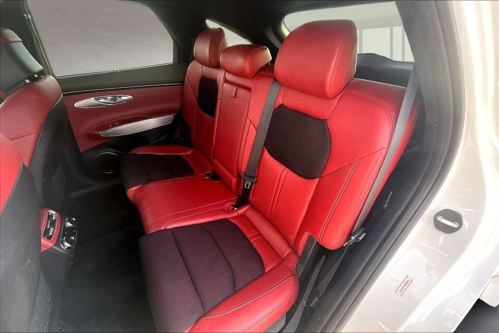 Used 2023 Genesis GV70 2.5T Sport Prestige w/ Sport Prestige Package image 27