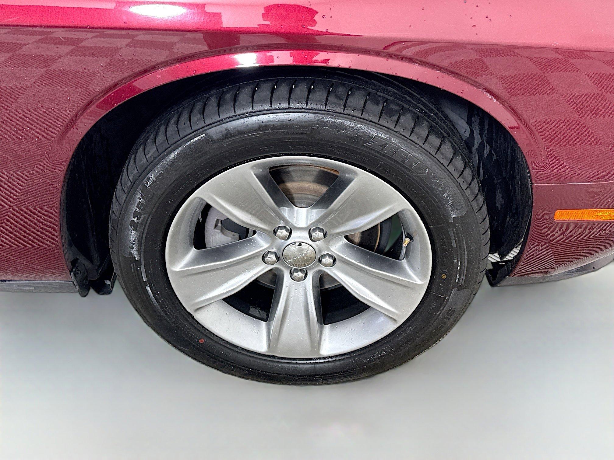 Used 2019 Dodge Challenger SXT image 30