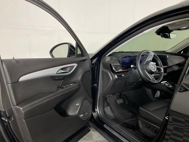Used 2024 Buick Envision Avenir AWD/4WD image 25