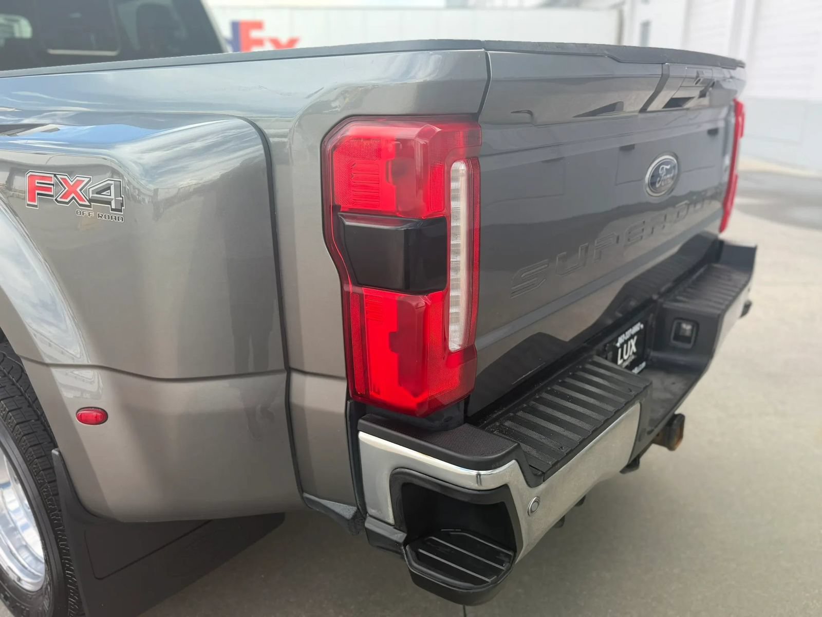 Used 2023 Ford F350 Lariat w/ Lariat Ultimate Package AWD/4WD image 13