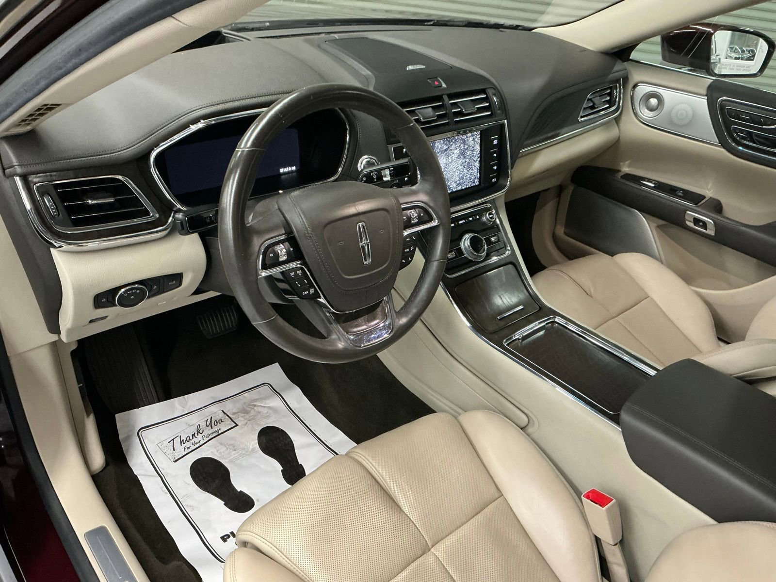 Used 2019 Lincoln Continental Reserve image 8