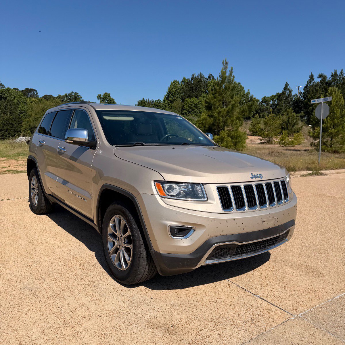Used 2015 Jeep Grand Cherokee Limited RWD image 3