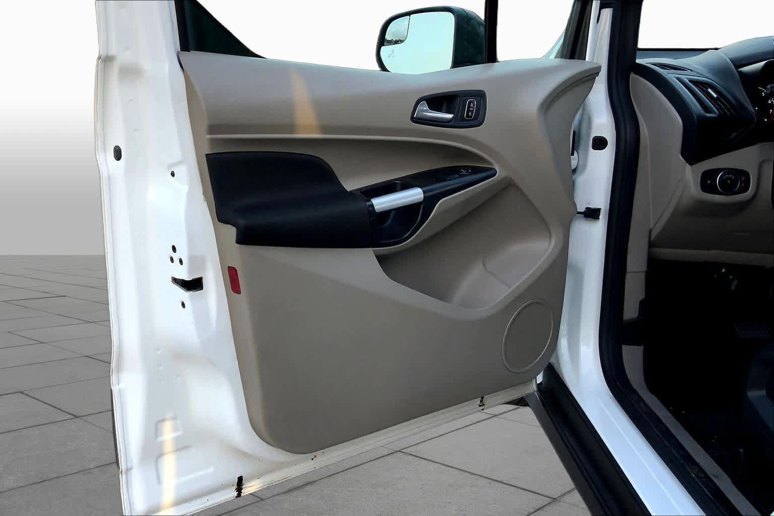 Used 2023 Ford Transit Connect XLT FWD image 20