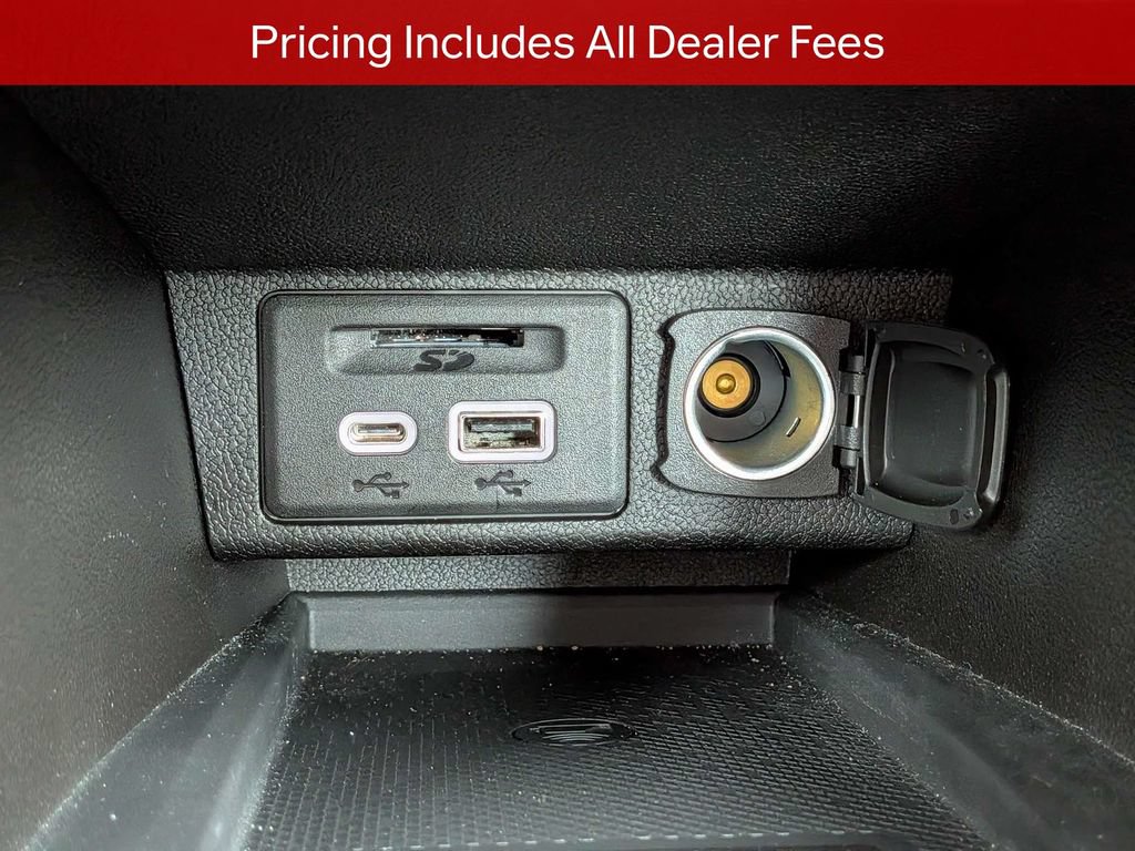 Used 2023 Chevrolet Bolt EUV LT FWD image 23
