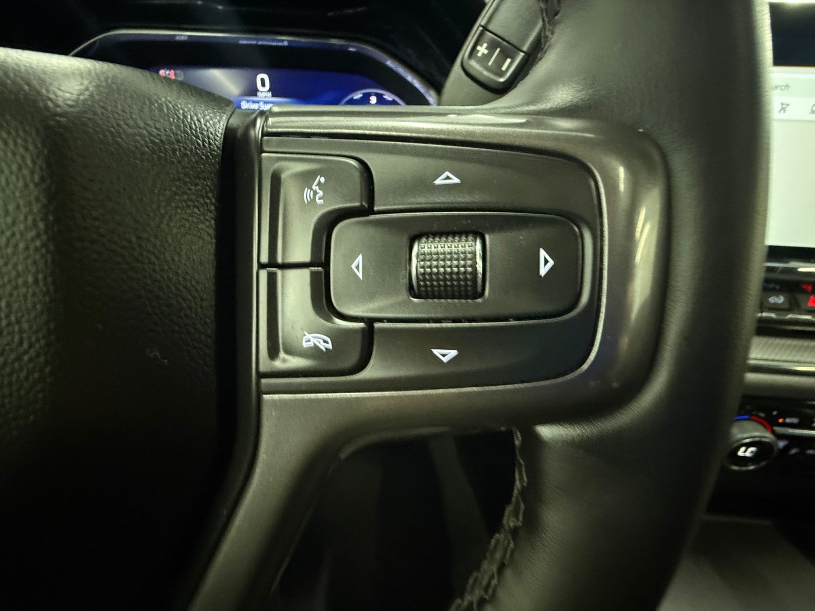 Used 2024 Chevrolet Silverado 2500 ZR2 w/ ZR2 Bison Edition AWD/4WD image 18