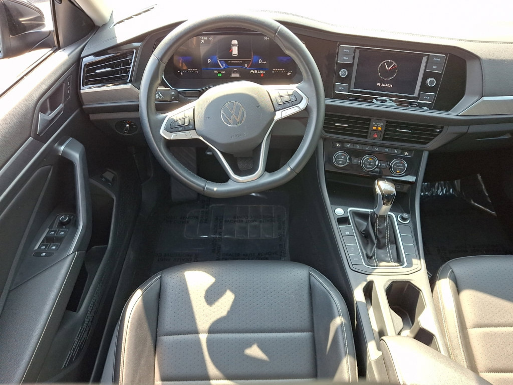 Used 2024 Volkswagen Jetta SE image 22