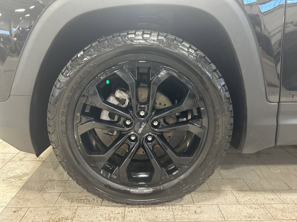 Used 2020 GMC Terrain SLE w/ Driver Convenience Package image 28