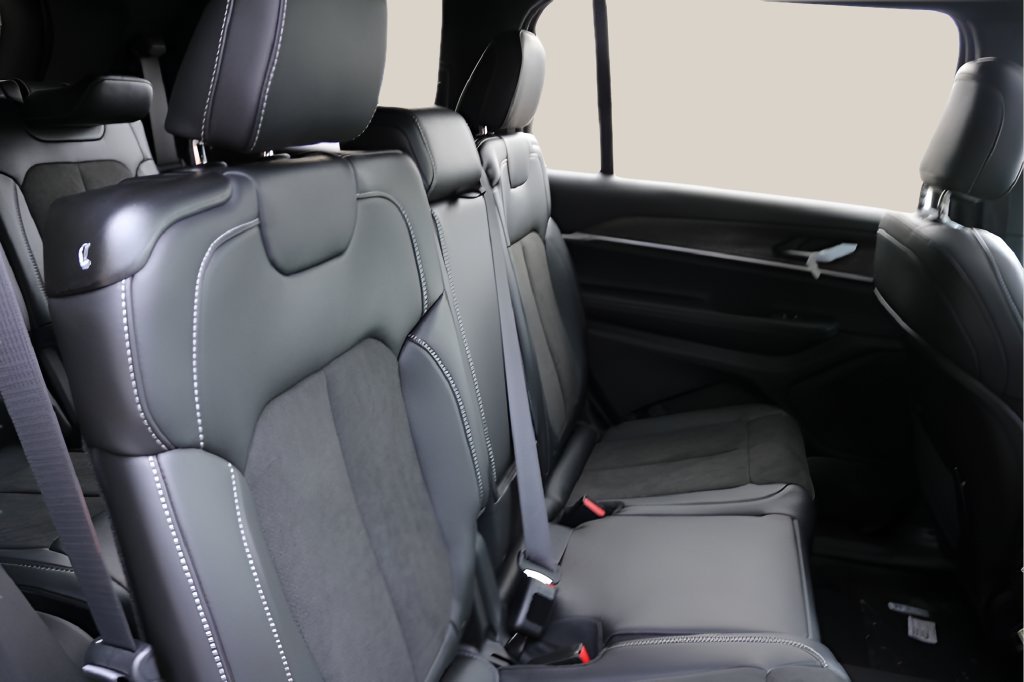 New 2026 Jeep Grand Cherokee L 4WD image 20