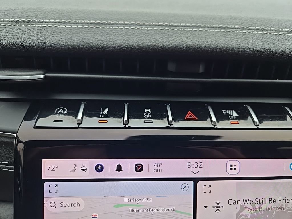 Used 2023 Jeep Grand Cherokee L Limited w/ Black Appearance Package image 25