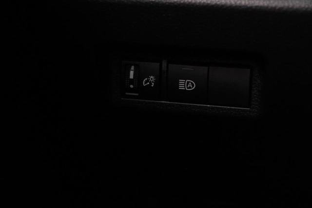 Certified 2022 Toyota RAV4 LE AWD/4WD image 19