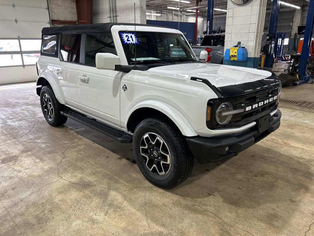 Used 2021 Ford Bronco Outer Banks image 10