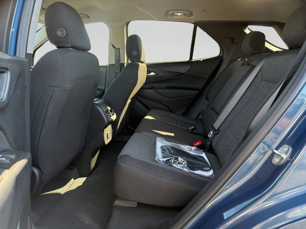Used 2024 Chevrolet Equinox LT FWD image 16