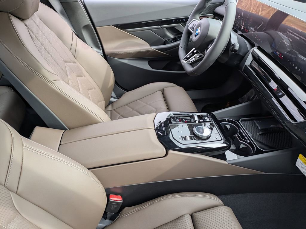 New 2026 BMW 530i xDrive w/ M Sport Package image 36