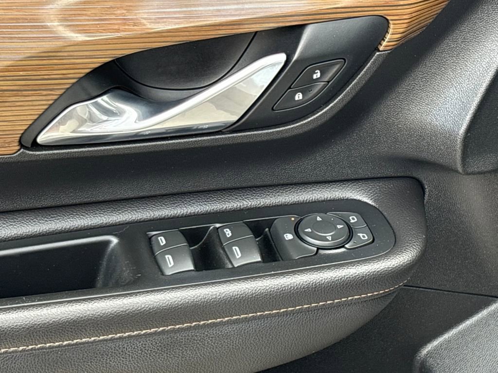 Used 2020 GMC Terrain SLE image 16