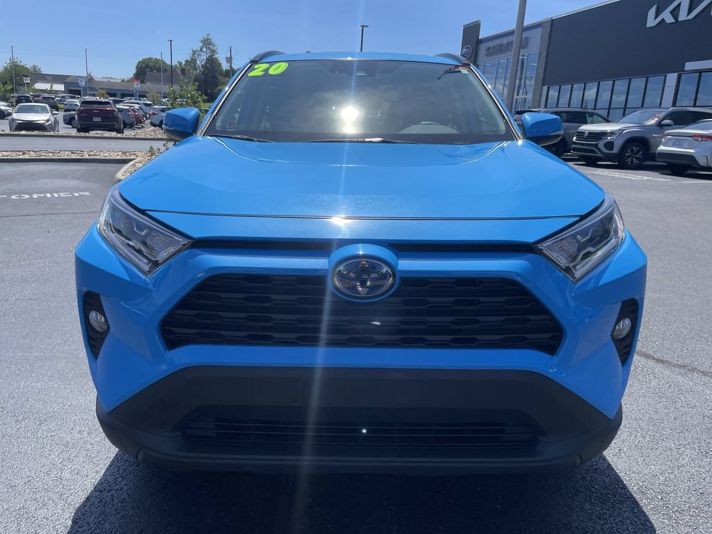 Used 2020 Toyota RAV4 XLE w/ Convenience Package AWD/4WD image 2