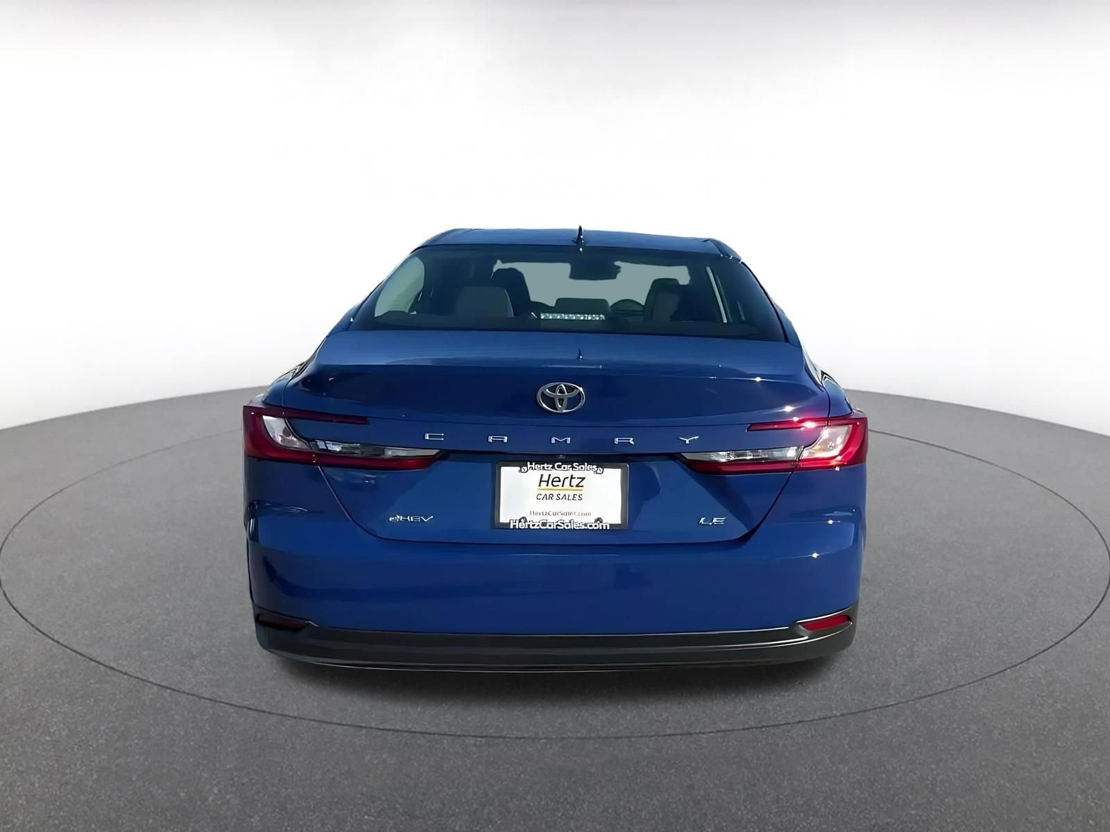 Used 2025 Toyota Camry LE image 12