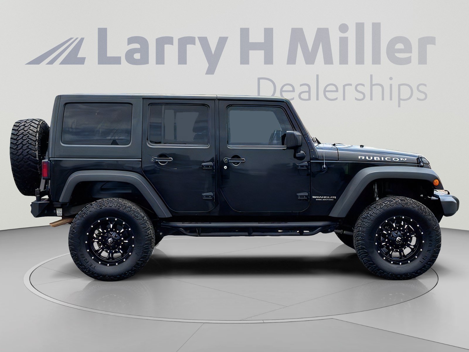 Used 2016 Jeep Wrangler Unlimited Rubicon w/ Connectivity Group AWD/4WD image 7