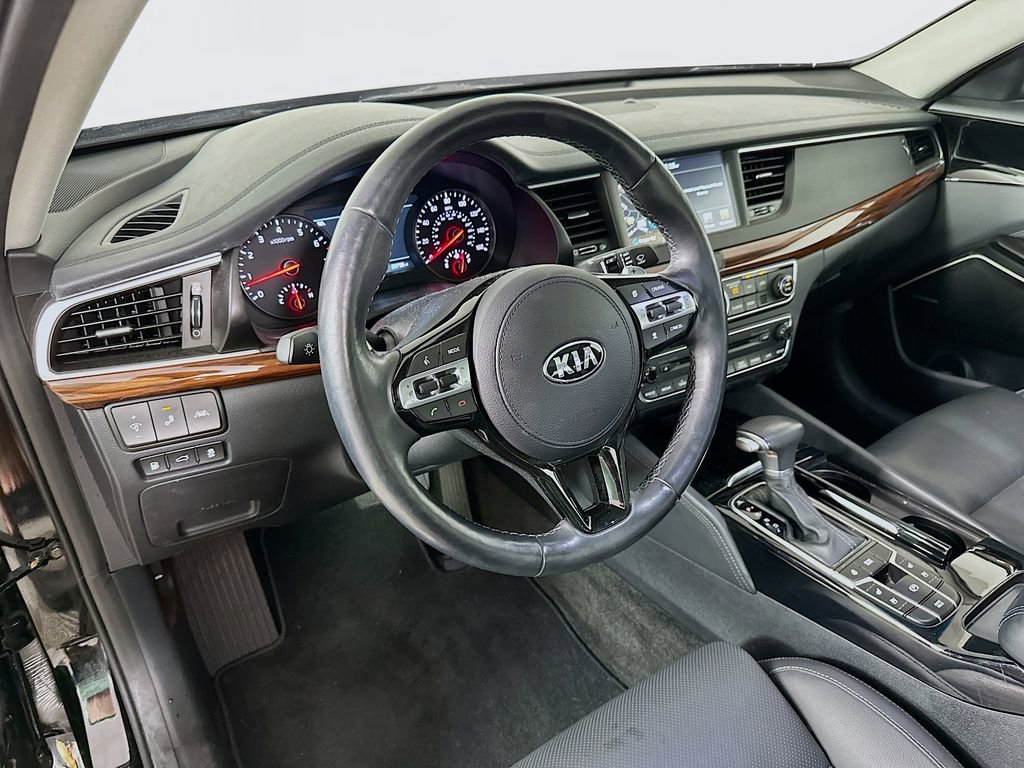Used 2018 Kia Cadenza Technology FWD image 10