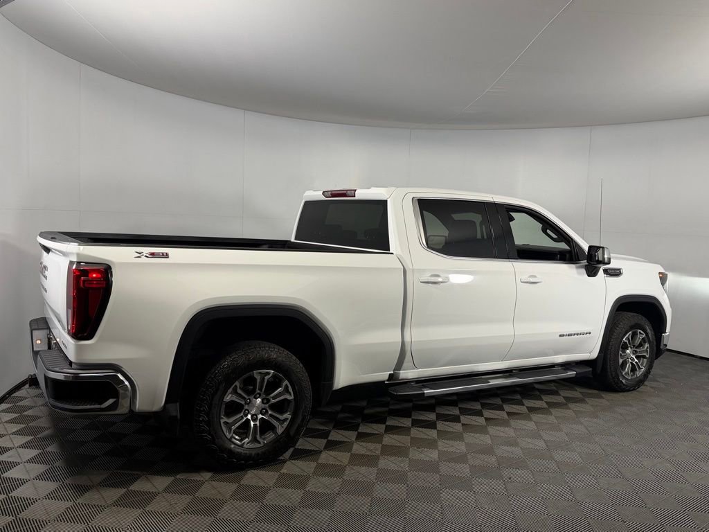 Used 2023 GMC Sierra 1500 SLE image 7