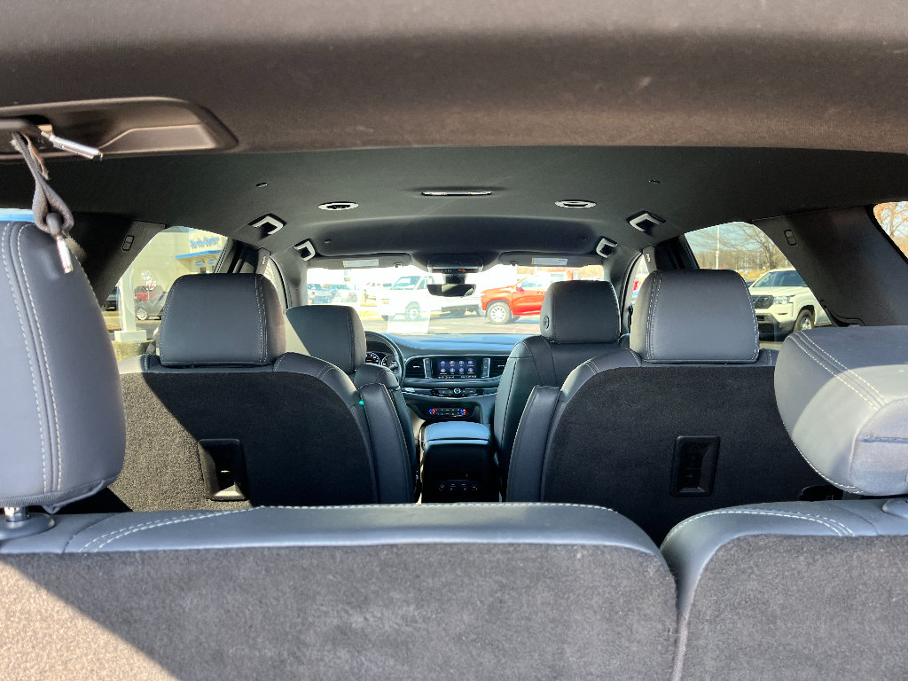 Used 2024 Buick Enclave Premium FWD image 15