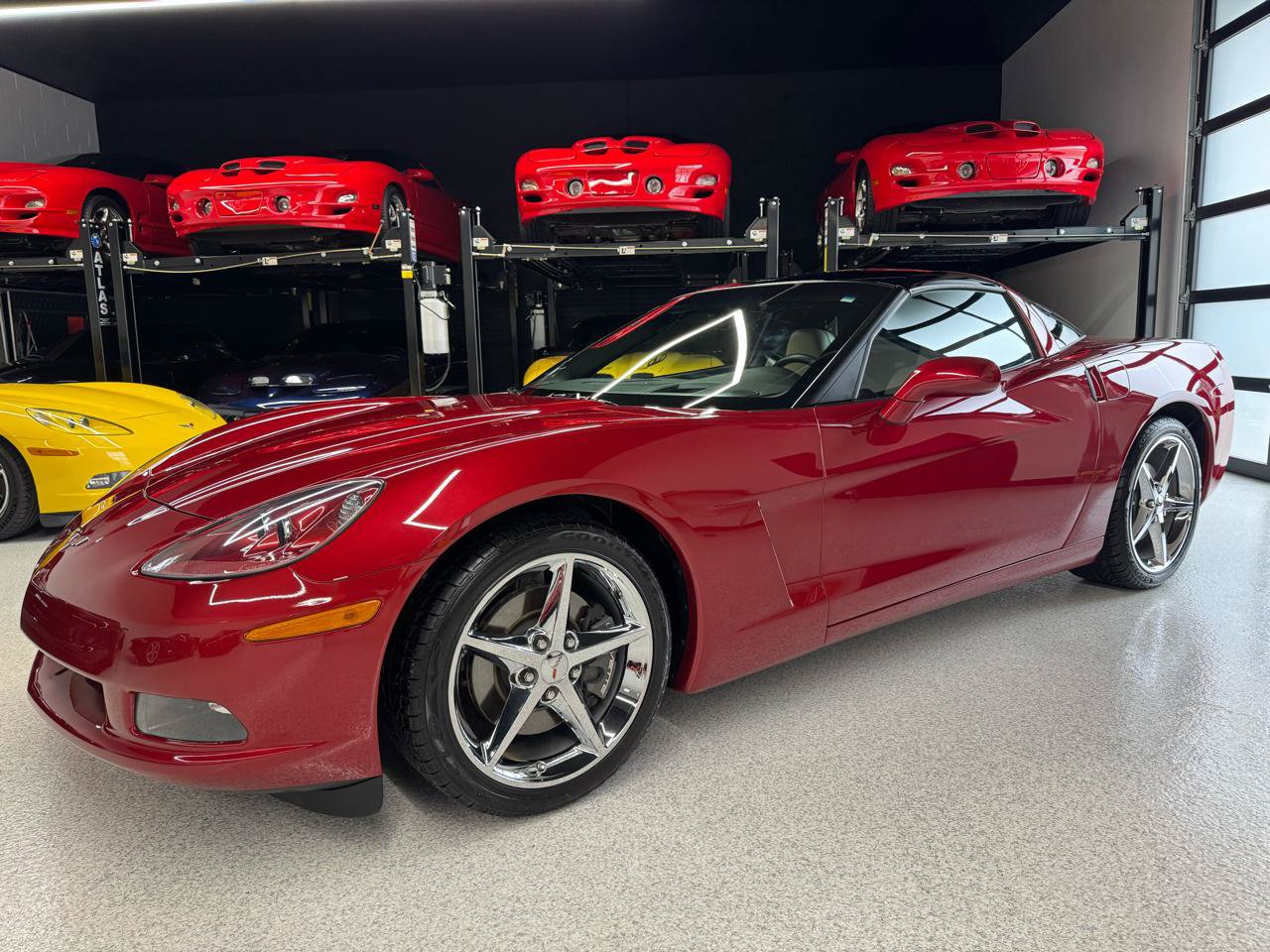 Used 2012 Chevrolet Corvette Coupe w/ 2LT Preferred Equipment Group RWD image 6