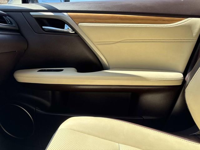 Used 2019 Lexus RX 350L Premium w/ Premium Package AWD/4WD image 23