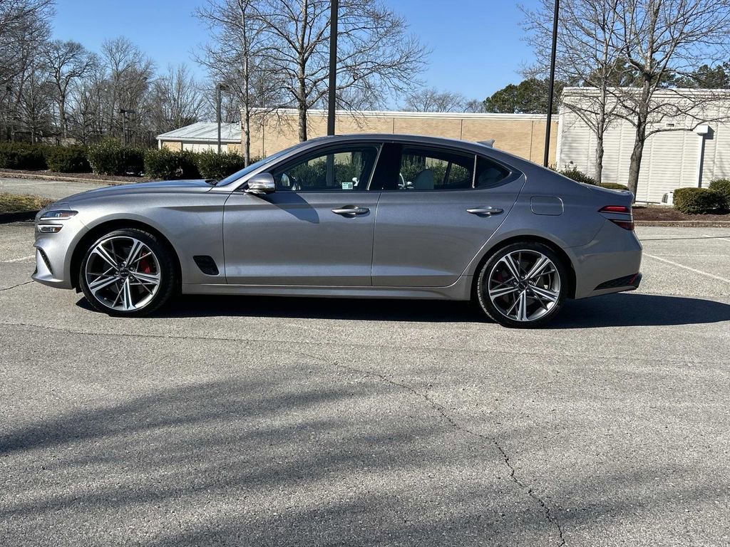 Used 2025 Genesis G70 3.3T Advanced w/ Sport Prestige Package image 4