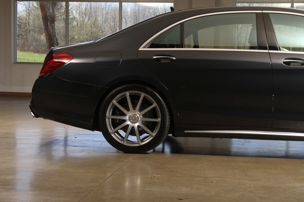 Used 2014 Mercedes-Benz S 63 AMG 4MATIC Sedan w/ Driver Assistance Package image 11