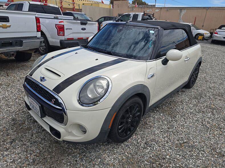 Used 2016 MINI Cooper S FWD image 3