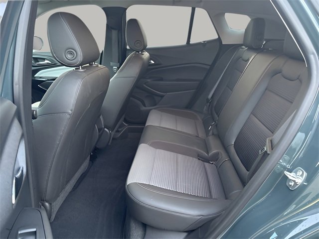 Used 2025 Chevrolet Trax LT w/ Driver Confidence Package image 18