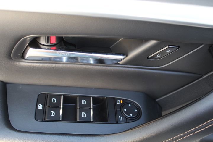 Certified 2025 MAZDA CX-90 Plug-In Hybrid w/ Preferred image 14