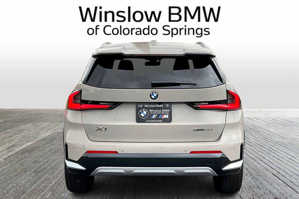 New 2026 BMW X1 xDrive28i w/ Technology Package AWD/4WD image 4