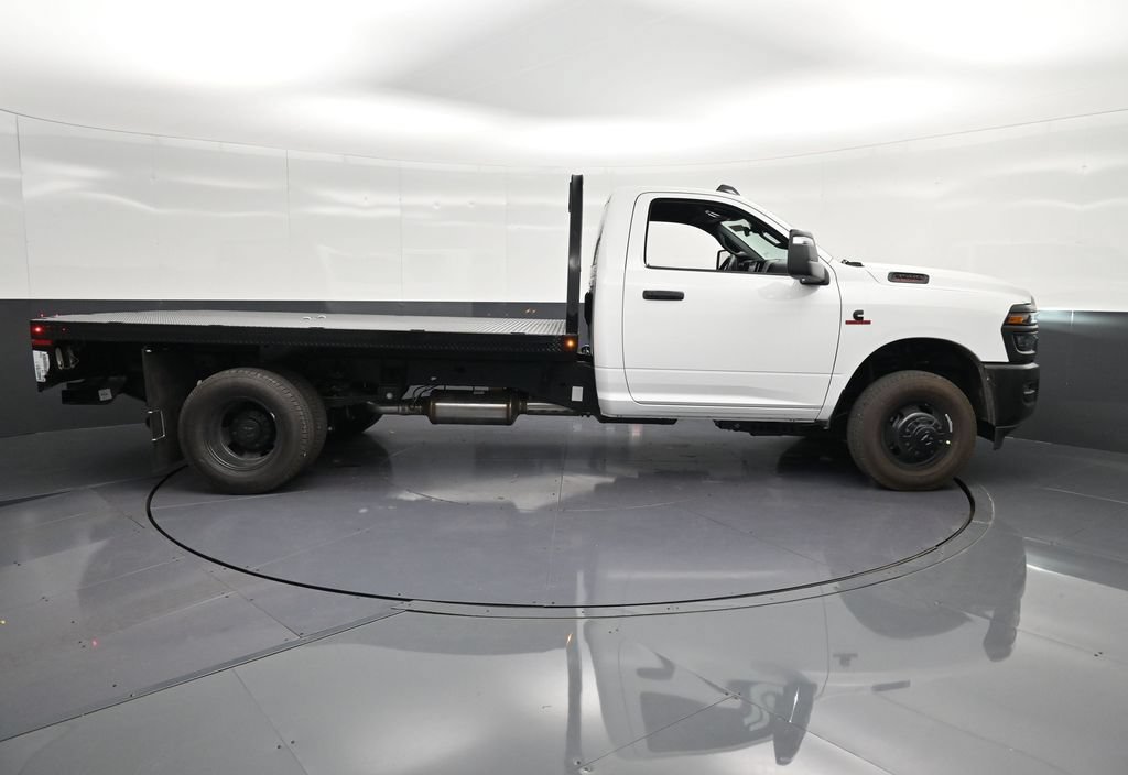 New 2026 RAM 3500 Tradesman AWD/4WD image 4