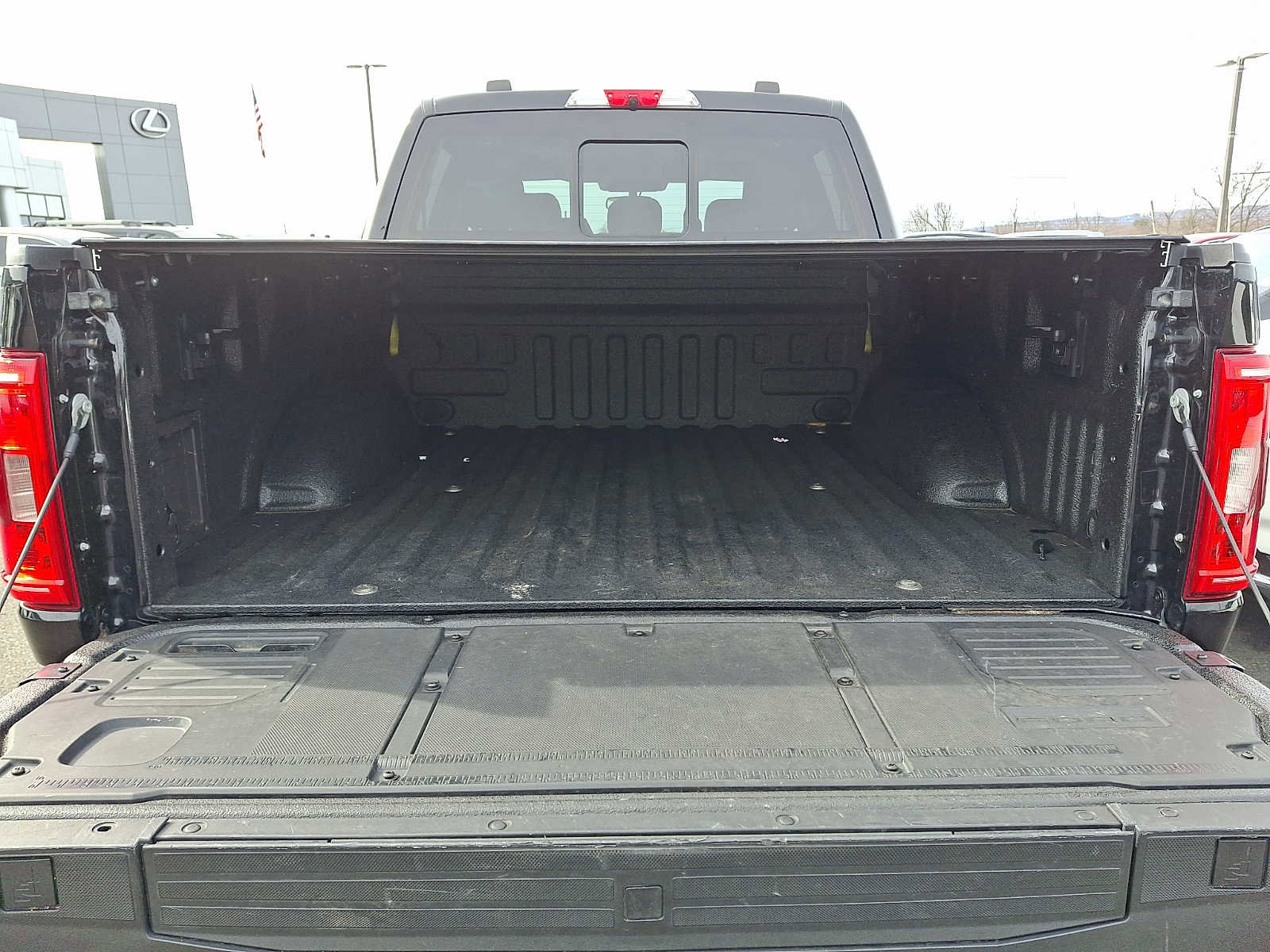 Used 2021 Ford F150 XLT w/ Equipment Group 302A High image 23