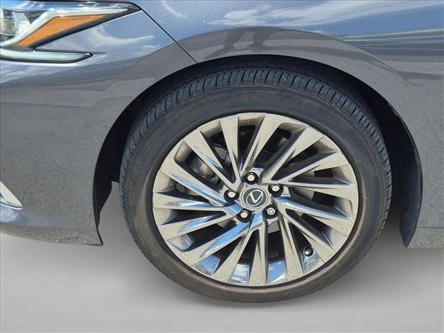 Used 2025 Lexus ES 300h w/ Technology Package FWD image 22