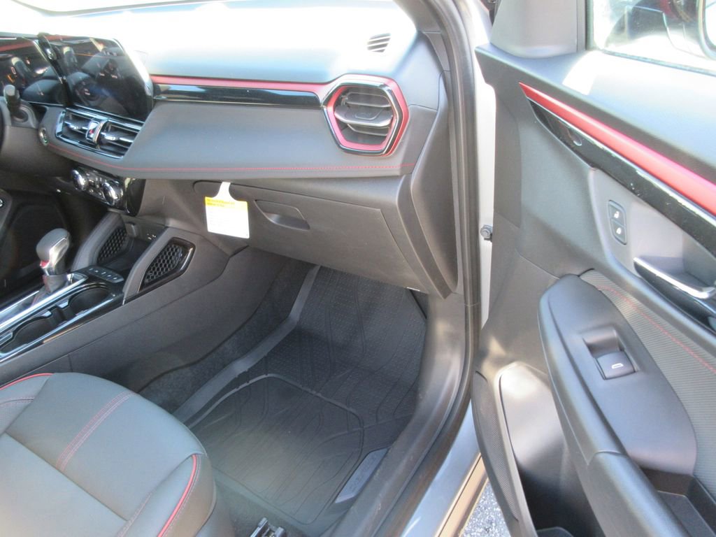 New 2026 Chevrolet TrailBlazer RS w/ Convenience Package FWD image 19