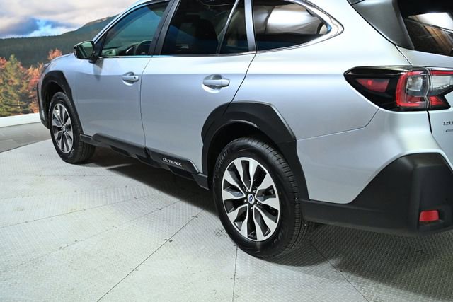 Certified 2025 Subaru Outback Limited image 8