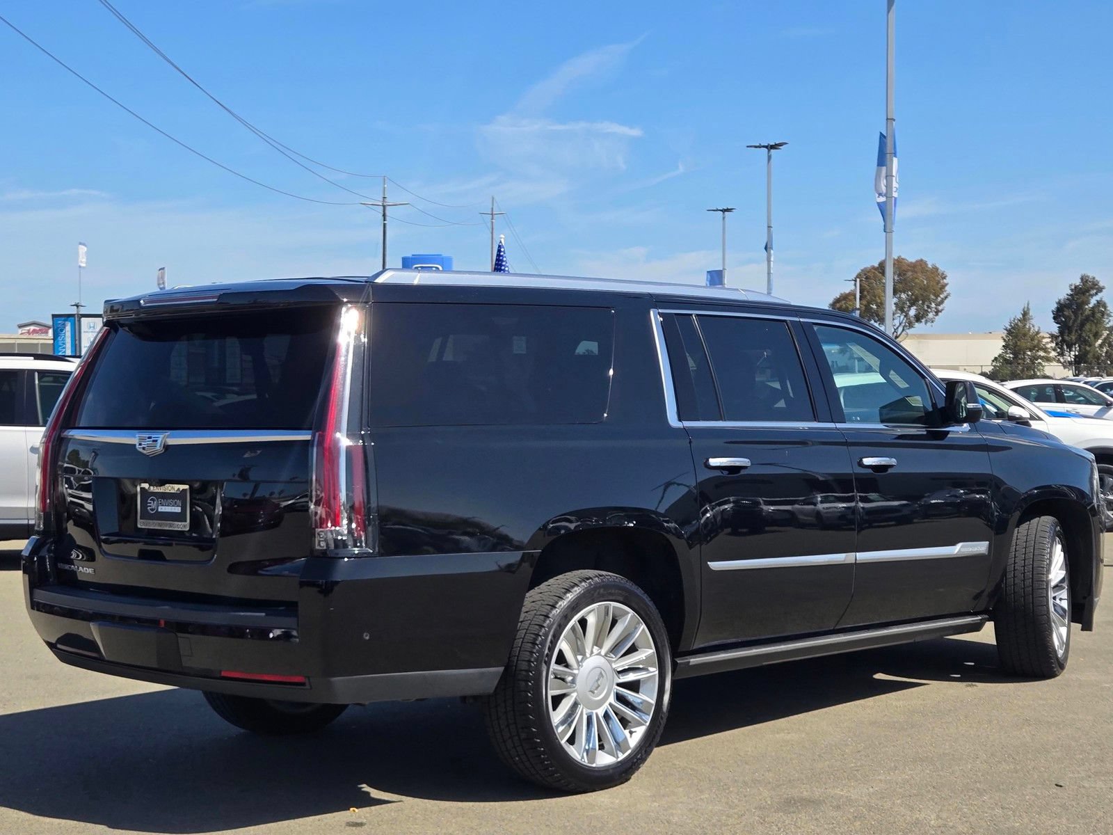 Used 2020 Cadillac Escalade ESV Platinum AWD/4WD image 7