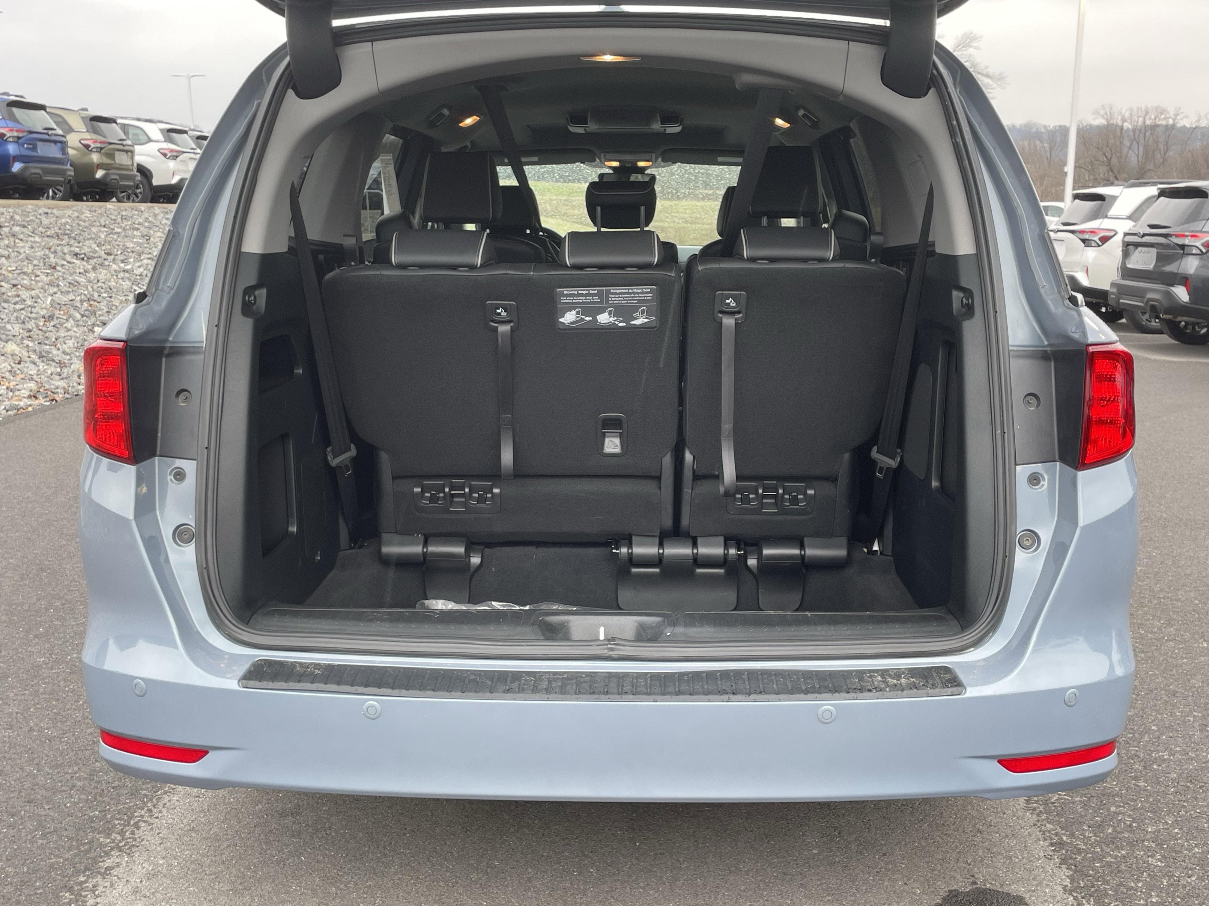 Used 2023 Honda Odyssey Elite video 5