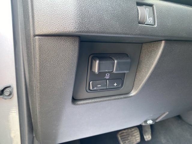Used 2024 GMC Canyon Elevation w/ Convenience Package AWD/4WD image 19