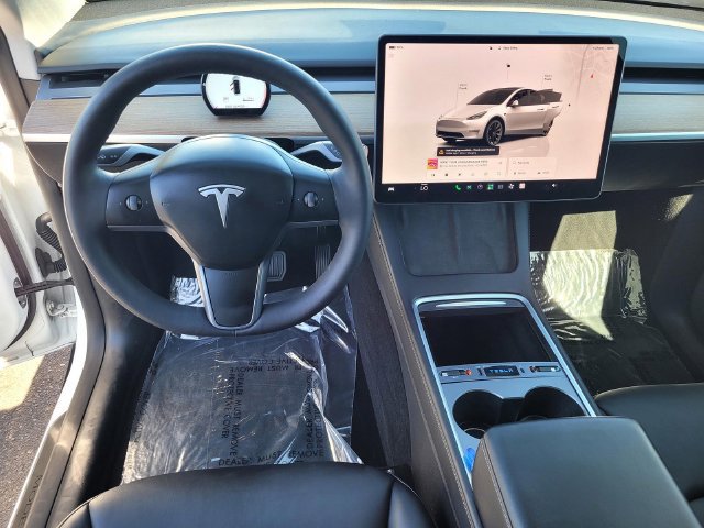 Used 2024 Tesla Model Y Long Range AWD/4WD image 9