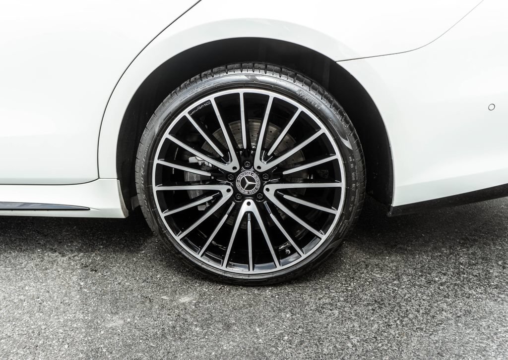 Used 2021 Mercedes-Benz S 580 4MATIC Sedan w/ AMG Line image 30