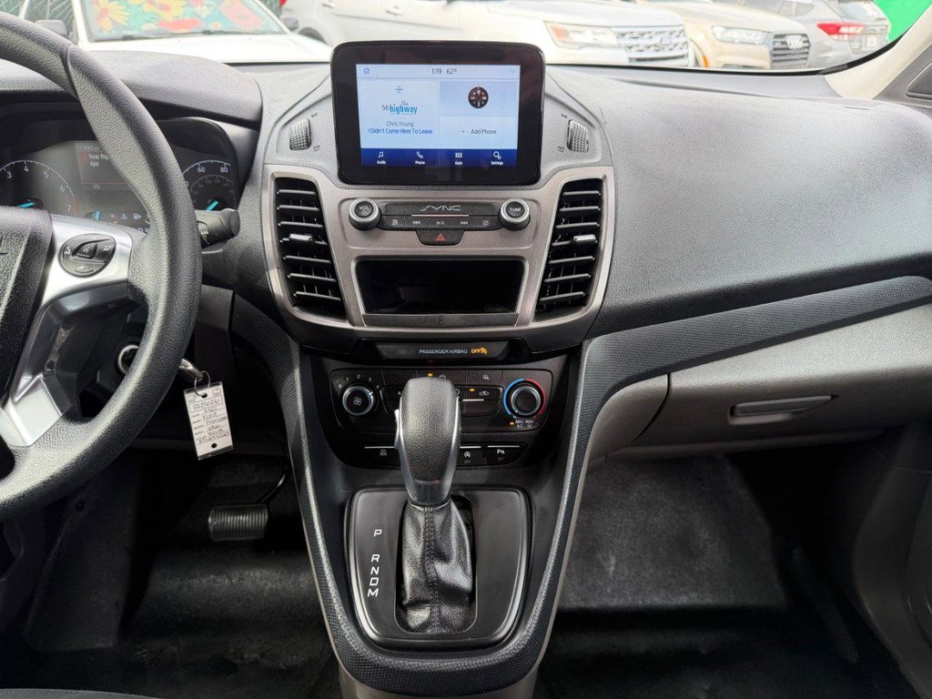 Used 2021 Ford Transit Connect XLT image 25
