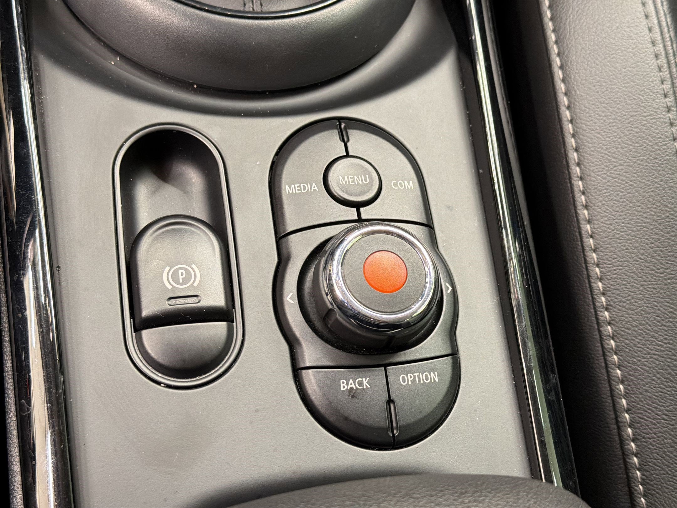 Used 2022 MINI Cooper Clubman S image 25